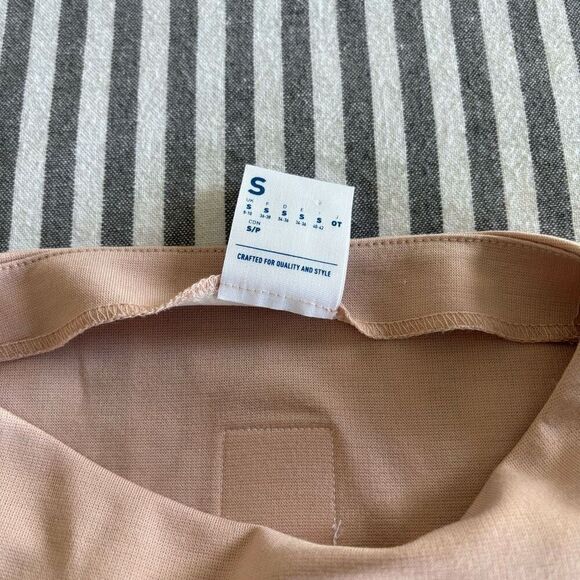 Reebok Classic ES Crop Tee Women’s Size Small - Picture 4 of 11